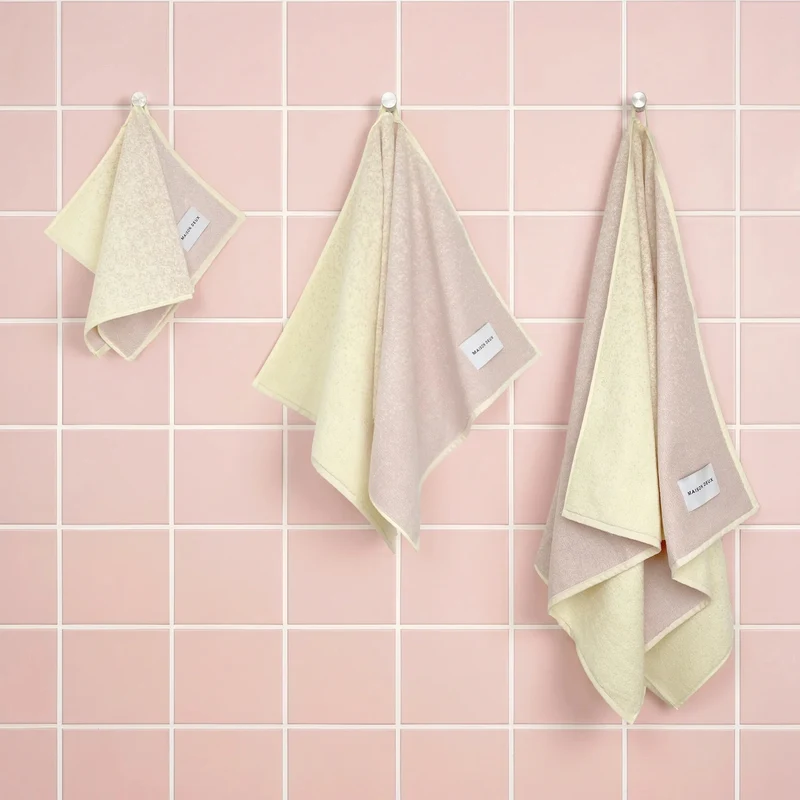 Handtuch “Gradient Buttergelb Rosa” 50x100 cm | Maison Deux