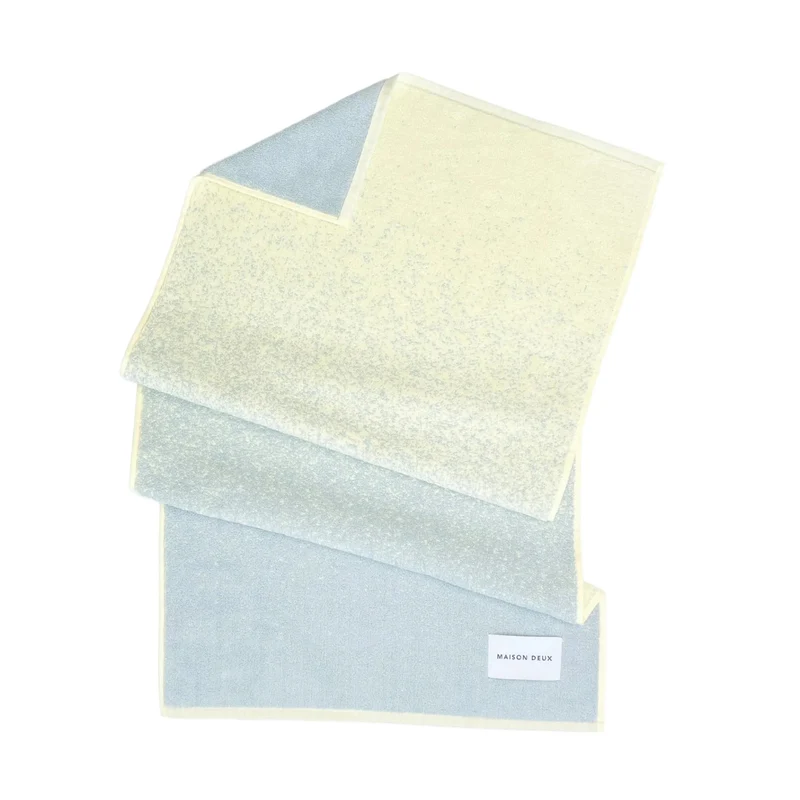 Handtuch “Gradient Blau Buttergelb” 50x100 cm | Maison Deux