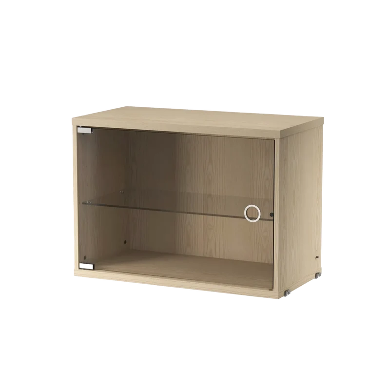String Vitrine / Hängevitrine mit Glastüren - String Furniture