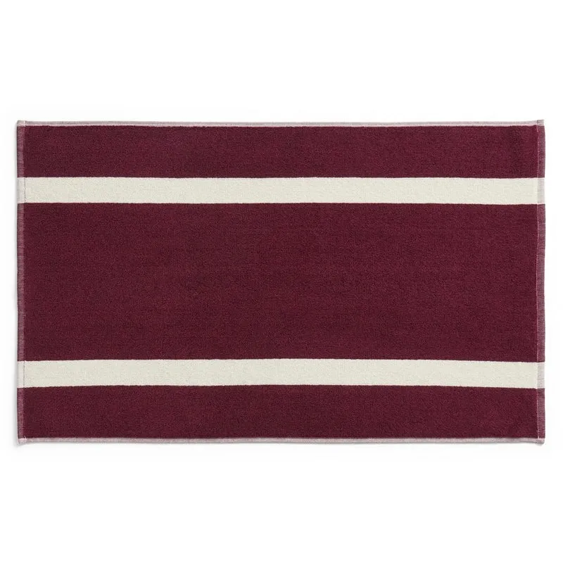 Badematte „Stripe Burgundy“ 50x80cm | Modernes Badezimmer | HAY