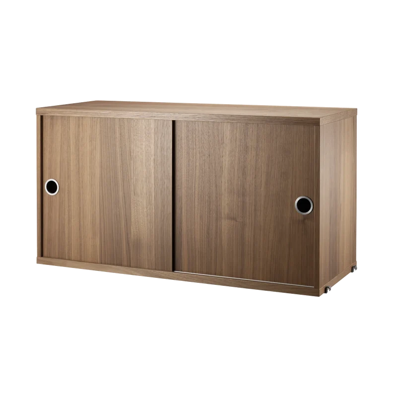 String Schrank mit Schiebetüren - String Furniture
