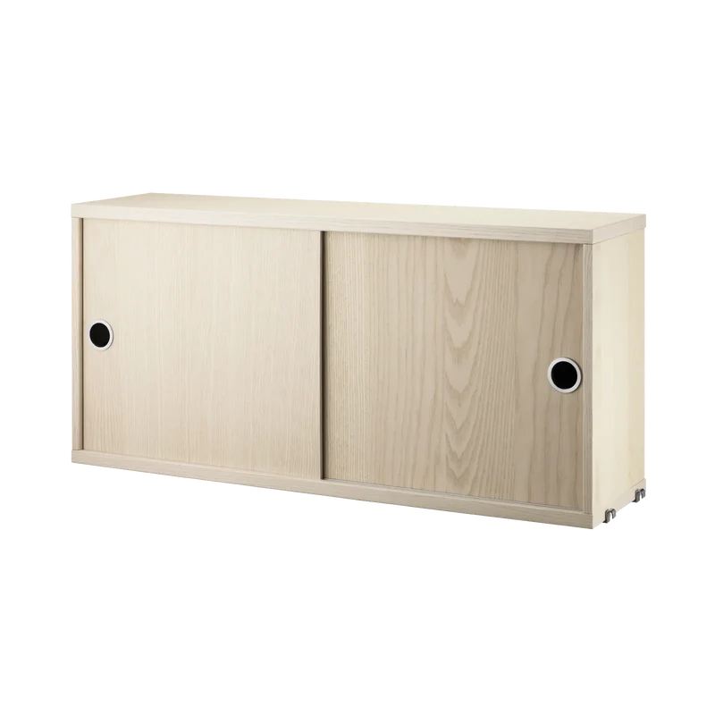 String Schrank mit Schiebetüren - String Furniture