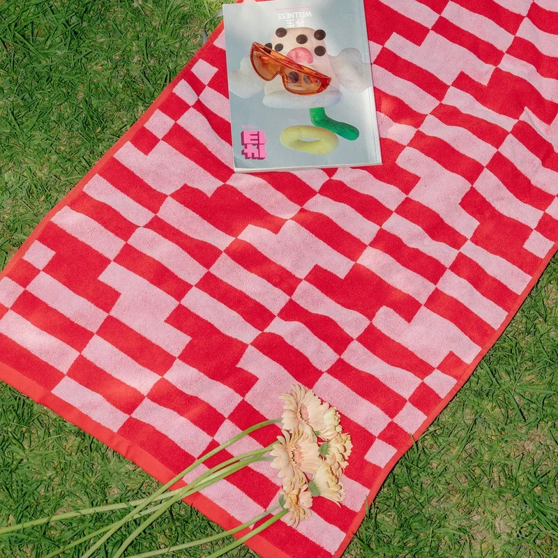 Badetuch “Mohn” 70 × 140 cm | Weiche Bio-Baumwolle | Tarta Gelatina