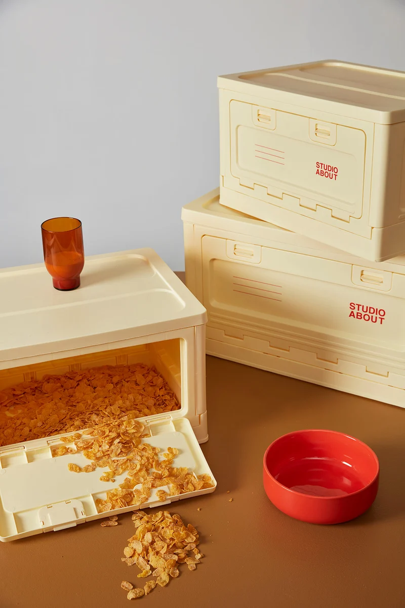BOX, LARGE, LIGHT YELLOW