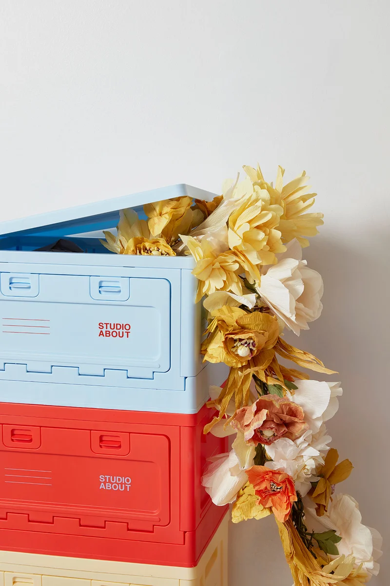 BOX, LARGE, LIGHT YELLOW