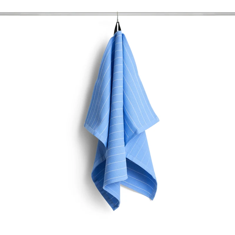 Geschirrtuch „Canteen Sky Blue Pinestripe“ | Minimal Look | HAY