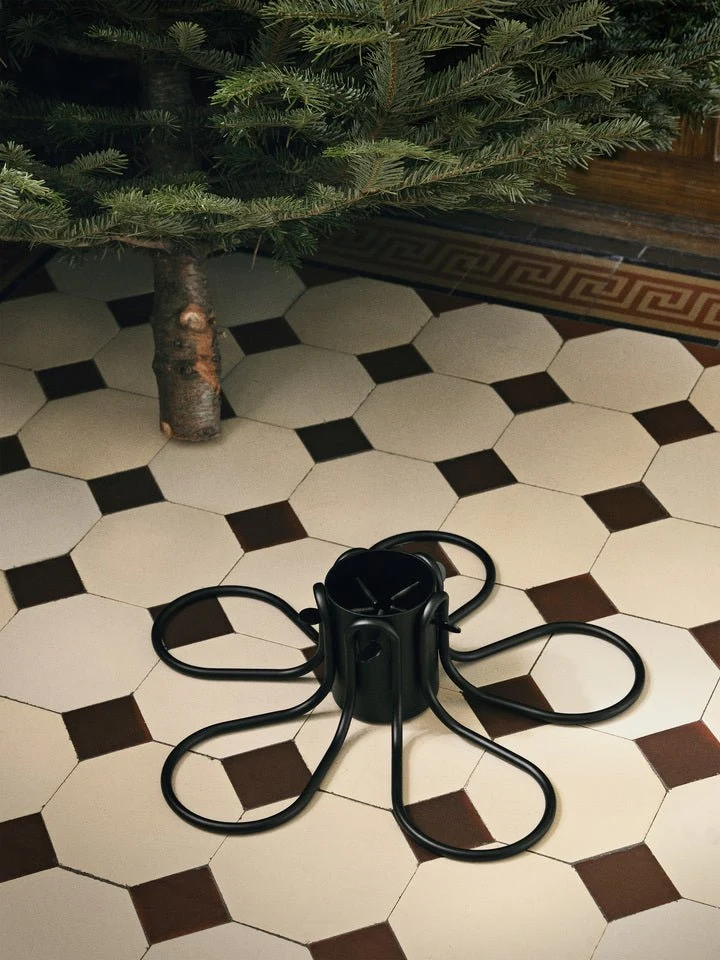 Christbaumständer Flake schwarz - ferm LIVING