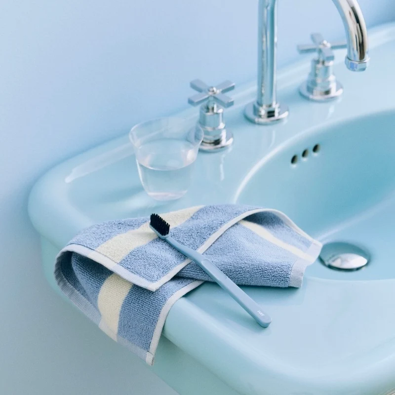 Waschlappen „Stripe Dusty Blue“ 30x30cm | Skandinavisch | HAY