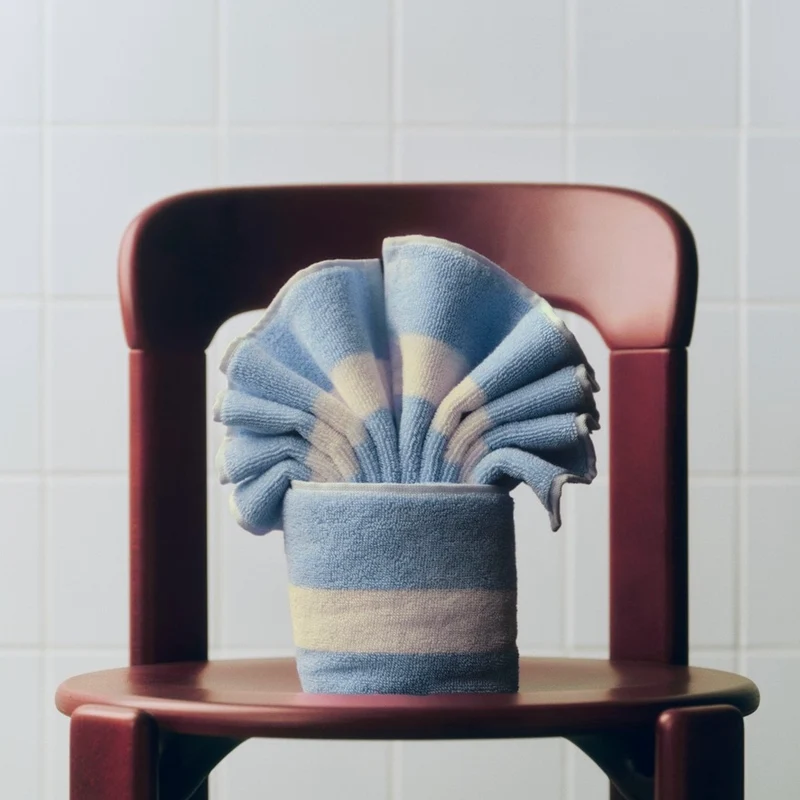 Handtuch „Stripe Dusty Blue“ 40x60cm | Skandinavisch | HAY