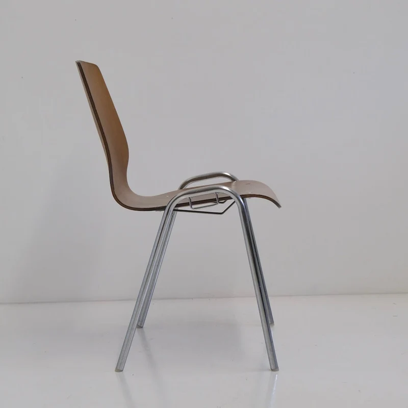 Vintage Stapelstuhl - Schalenstuhl Designmoebel