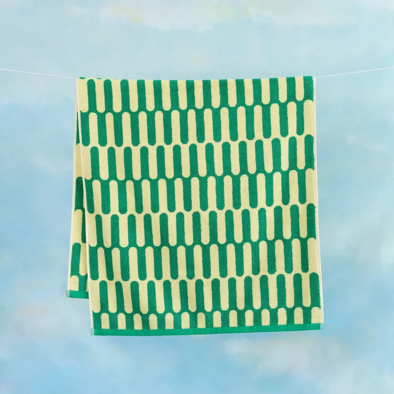 Badetuch “Paseo” 70 × 140 cm | Weiche Bio-Baumwolle | Tarta Gelatina