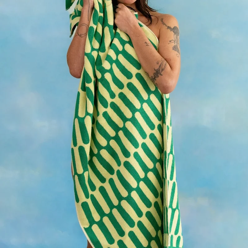 Badetuch “Paseo” 70 × 140 cm | Weiche Bio-Baumwolle | Tarta Gelatina