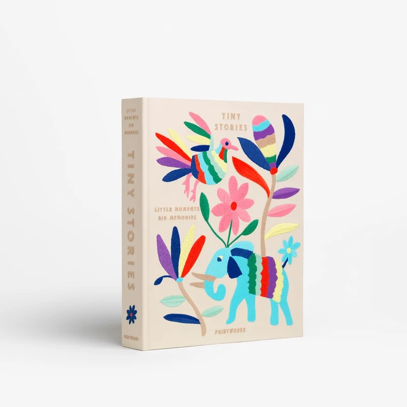Fotoalbum “Embroided Tiny Stories” | Besticktes Erinnerungsalbum | PRINTWORKS