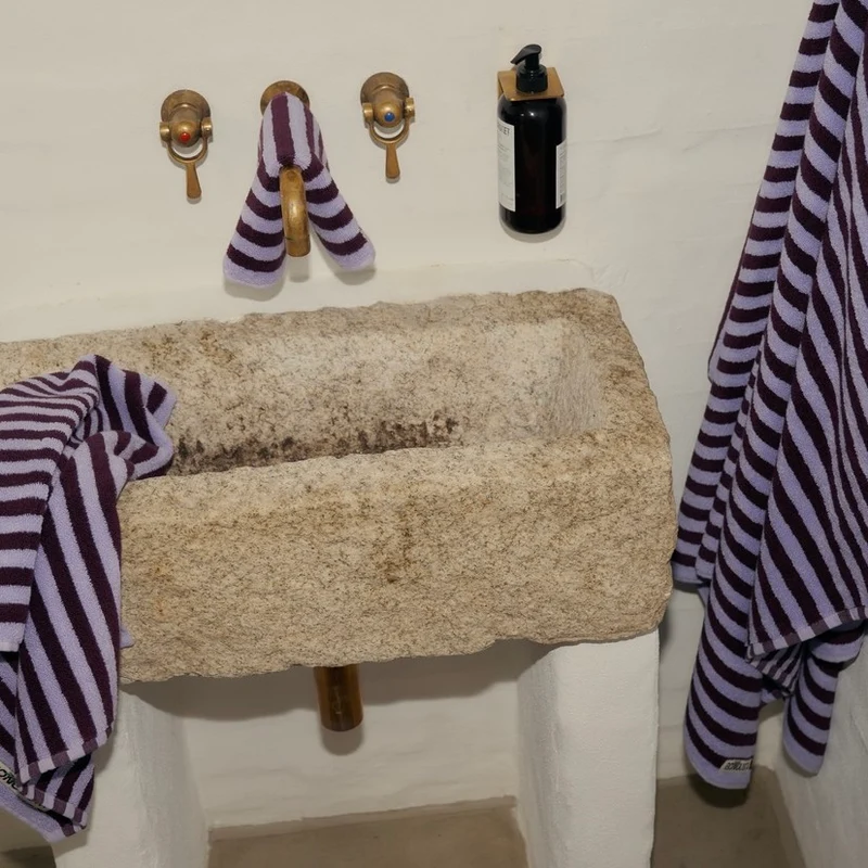 Handtuch „Naram Wine & Lavender Blue“ | 50 × 80 cm | Bongusta