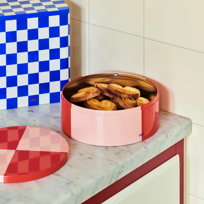 Dose „Tin Container Round“ | Red & Soft Pink | HAY