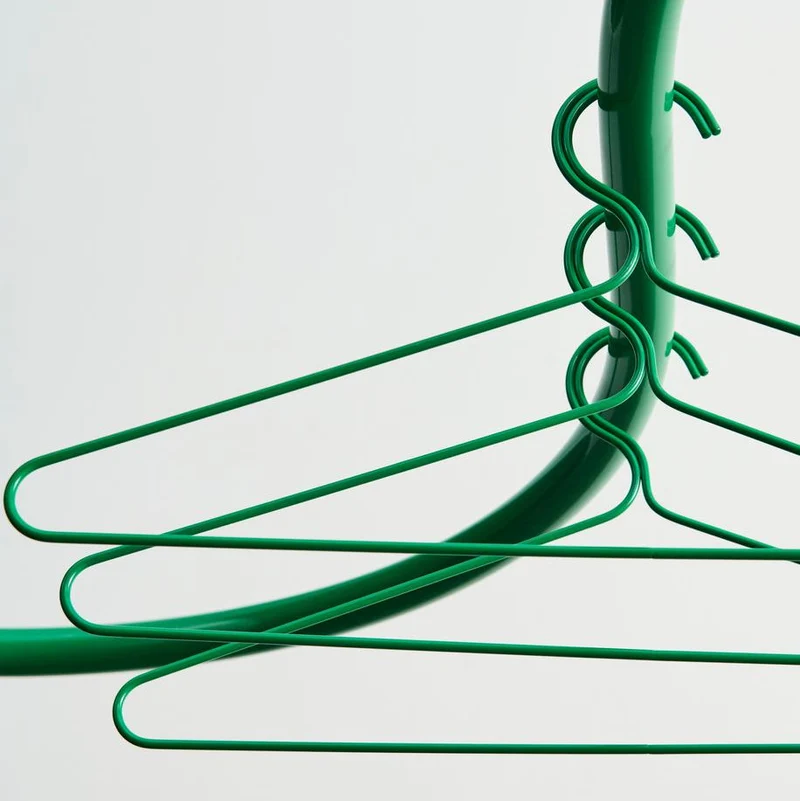 Kleiderbügel „Colour Hanger Jungle Green“ 3er Set | Frisch & modern | HAY