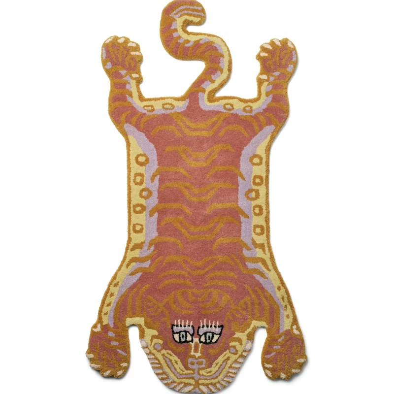 Teppich „Tigress Rug Light Small“ | Teppich in Tigerform | Bongusta