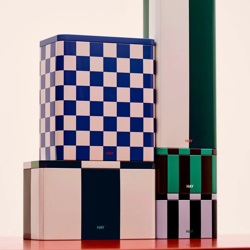 Dose „Tin Container Large“ | Blue & Off-White | HAY