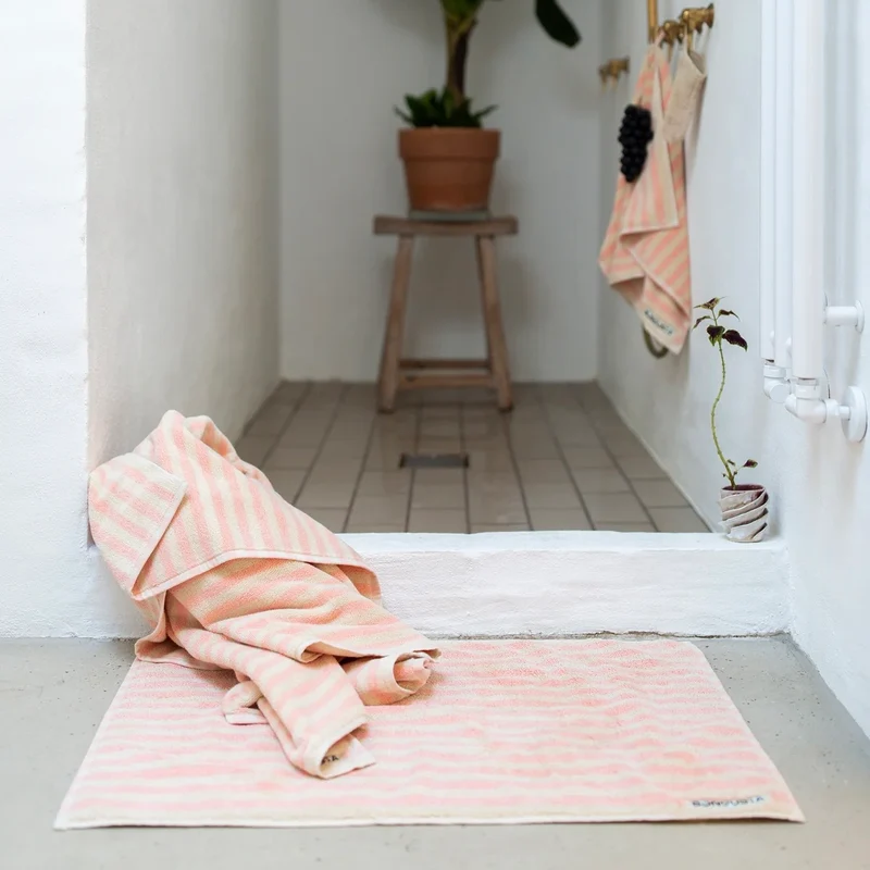 Badematte BONGUSTA “Naram Tropical & Creme” | 50x80 cm | Weich & Kuschelig