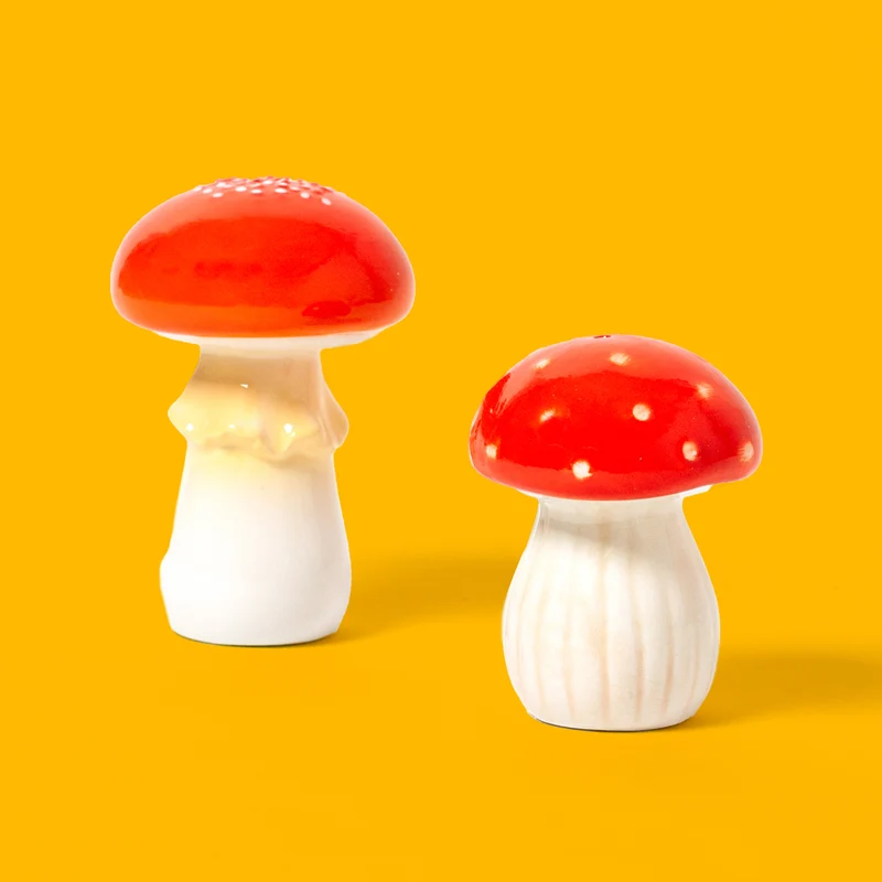 Salz- und Pfefferstreuer "Mushroom" von &Klevering | hochwertiges Keramikdesign in Pilz-Form