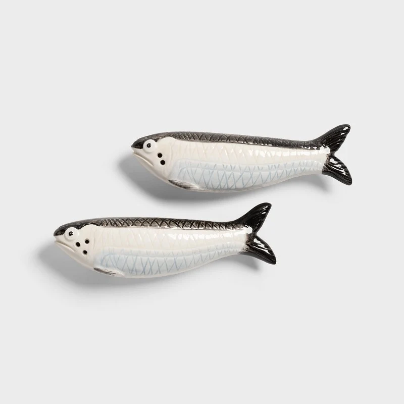 Salz- und Pfefferstreuer "Sardine" von &Klevering | Originelle Fisch-Form aus hochwertigem Keramikdesign