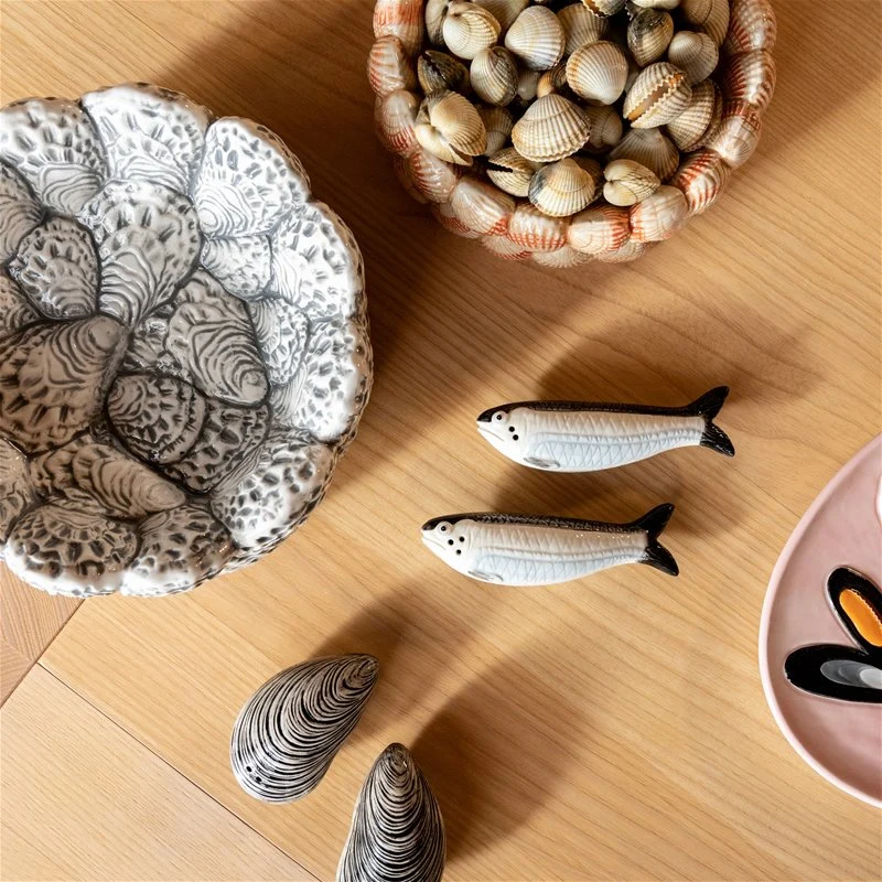 Salz- und Pfefferstreuer "Sardine" von &Klevering | Originelle Fisch-Form aus hochwertigem Keramikdesign