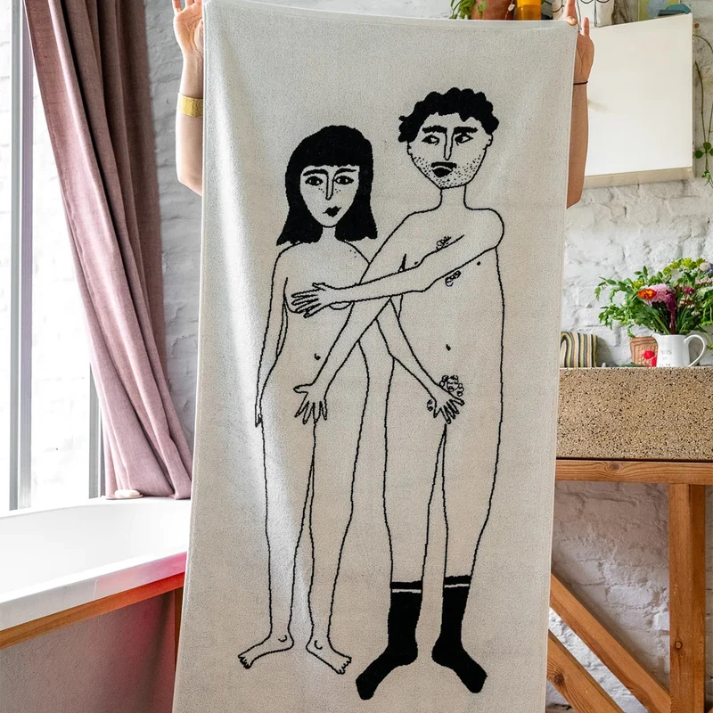 Badetuch helen b "Naked Couple" | mit Illustrationen von Helen Blanchaert (70 x 140 cm)