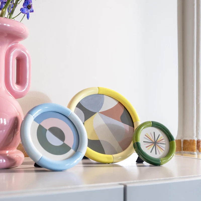 Bilderrahmen „Rift Round Large 14 cm“ | Statement in Rund | &Klevering