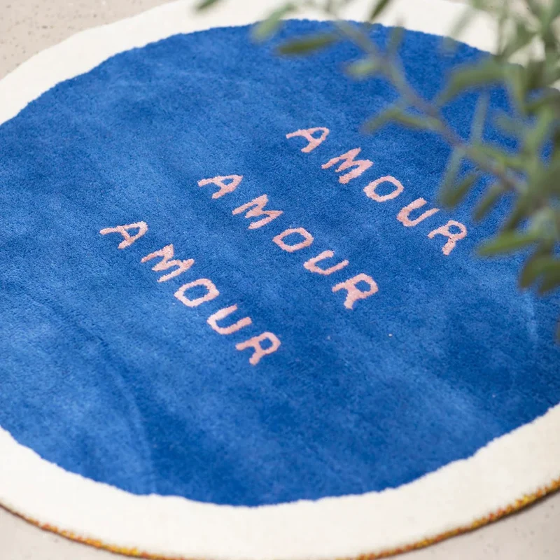 Teppich „Amour Amour Amour 90 cm“ | Rund & voller Liebe | BONGUSTA