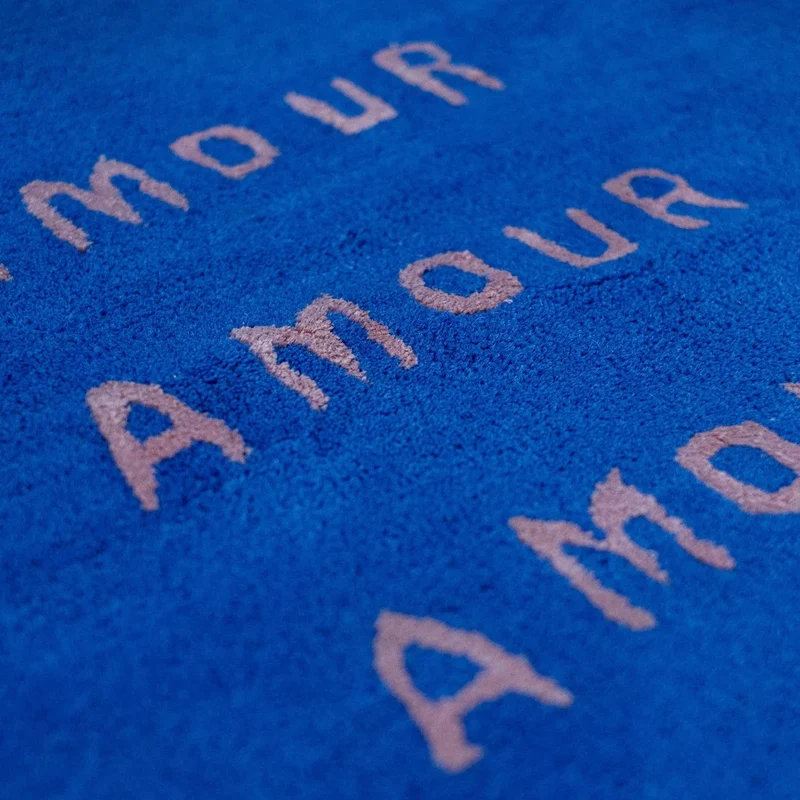 Teppich „Amour Amour Amour 90 cm“ | Rund & voller Liebe | BONGUSTA