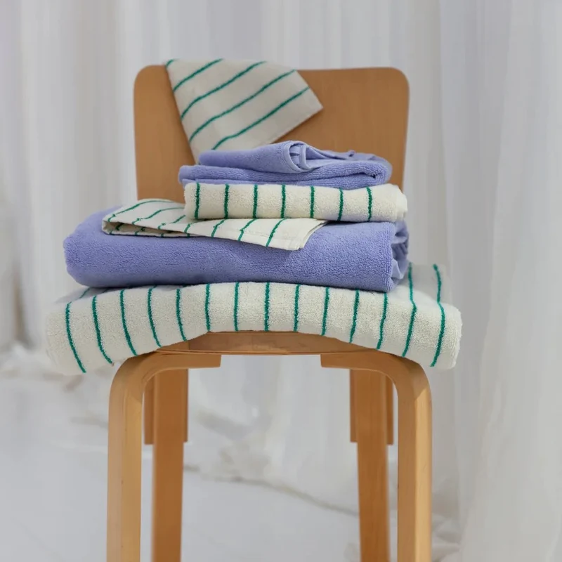 Badelaken „Naram Lavender Blue 100×150 cm“ | Pastellig & groß | BONGUSTA