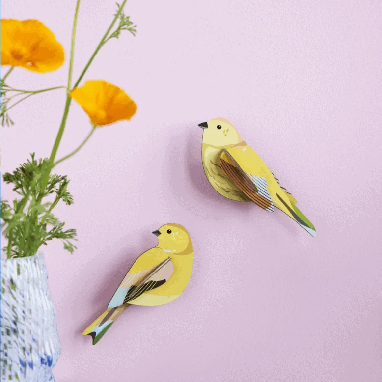 Wanddeko studio ROOF “Citrinella Pair” | Gelbes Vogelduo aus Karton