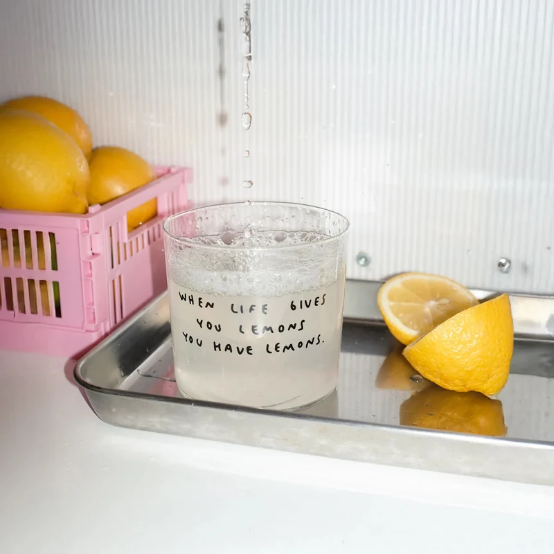 Trinkglas „When Life Gives You Lemons“ | Motivierender Spruch | YAHYA Studio