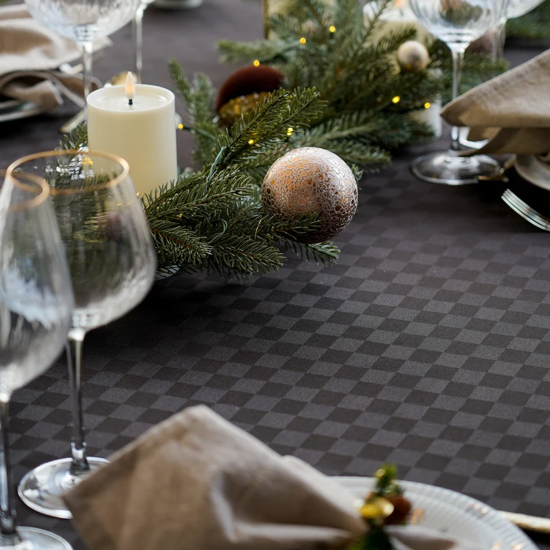 Chesra Jacquard Tischdecke 140x320