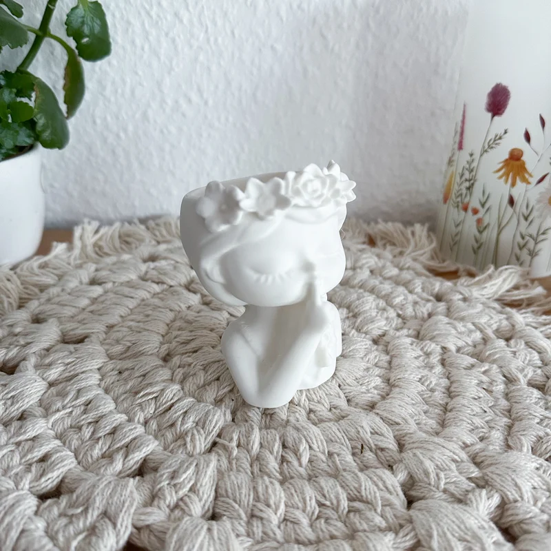 Mädchen Blumentopf