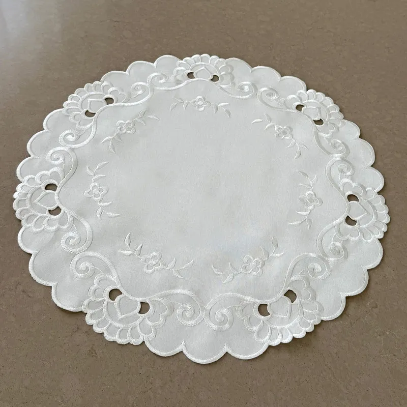 Vintage Spitzen-Tischset D38 cm