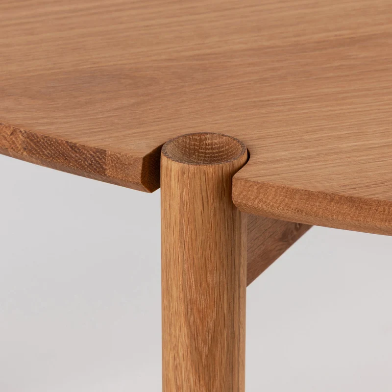 Colo Cross Couchtisch FSC-zertifizierte Eiche H43 cm