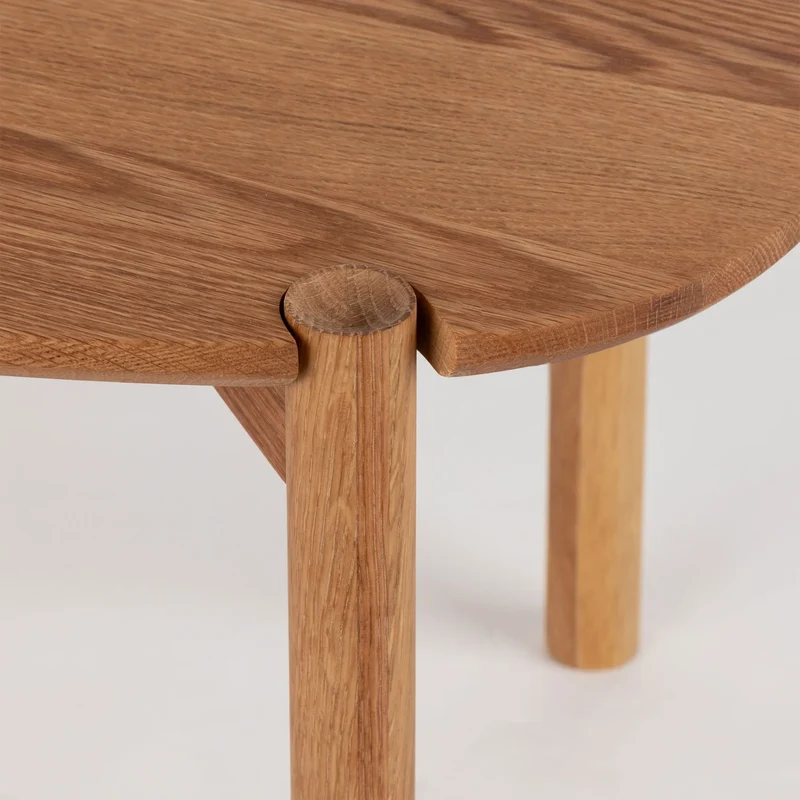 Colo Cross Couchtisch FSC-zertifiziertes Eichenholz H40 cm