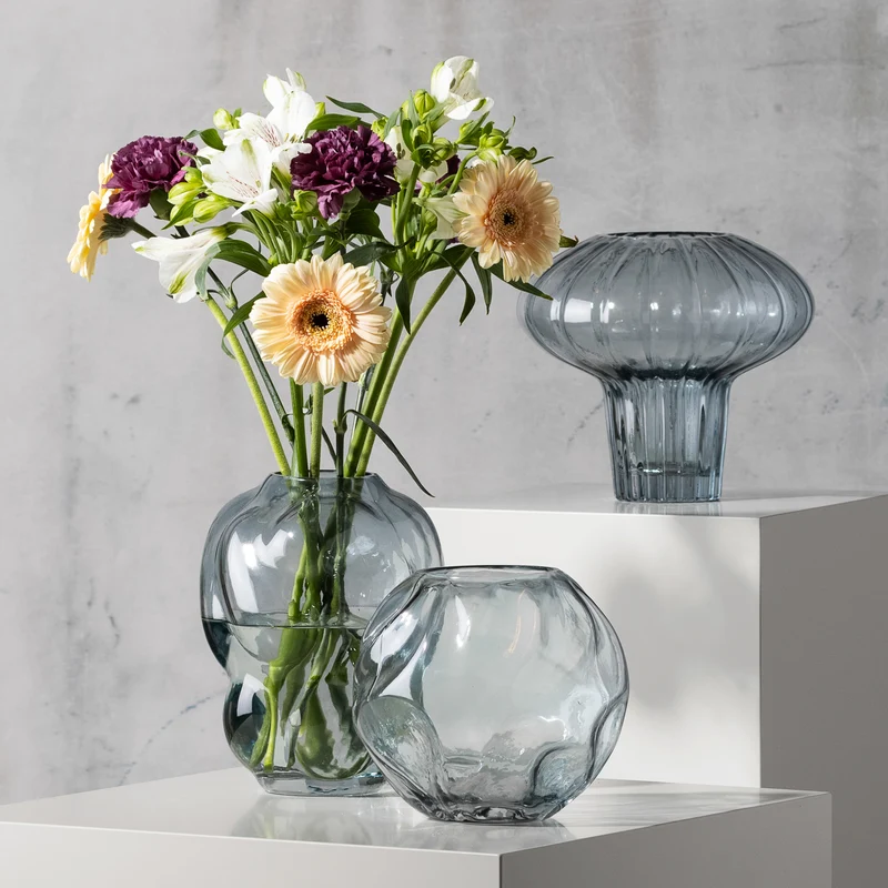Dizzy vase H 20 cm