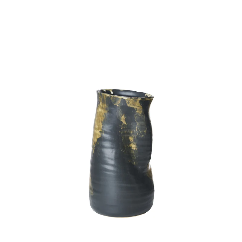 Sculpted schmale Vase