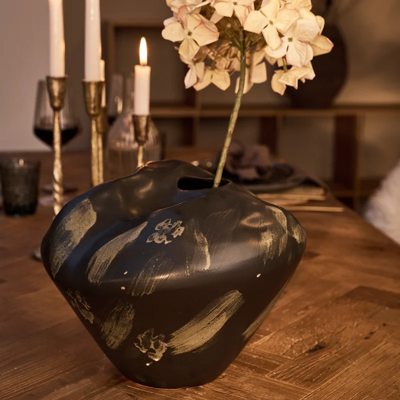 Sculpted breite Vase