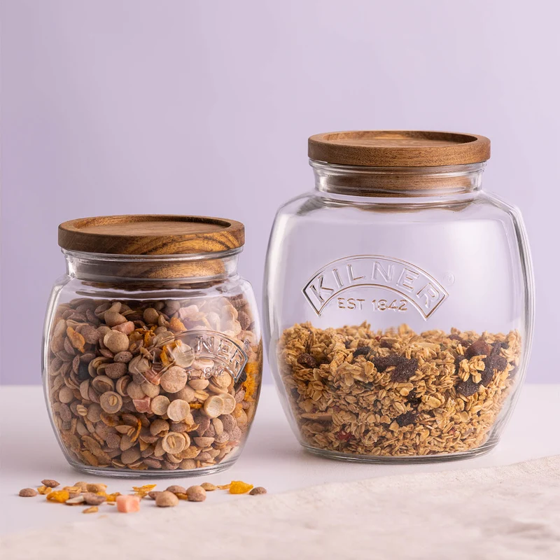 KILNER Universal Glas mit Holzdeckel, 850ml